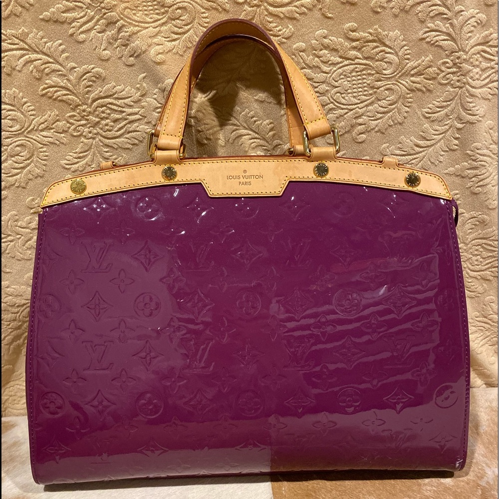 LV handbag. Authentic. Smoke & pet free. Handful of times used.